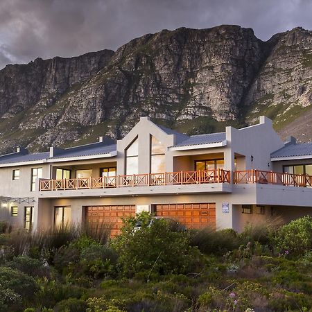 Van Den Berg'S Guesthouse Беттис-Бей Экстерьер фото